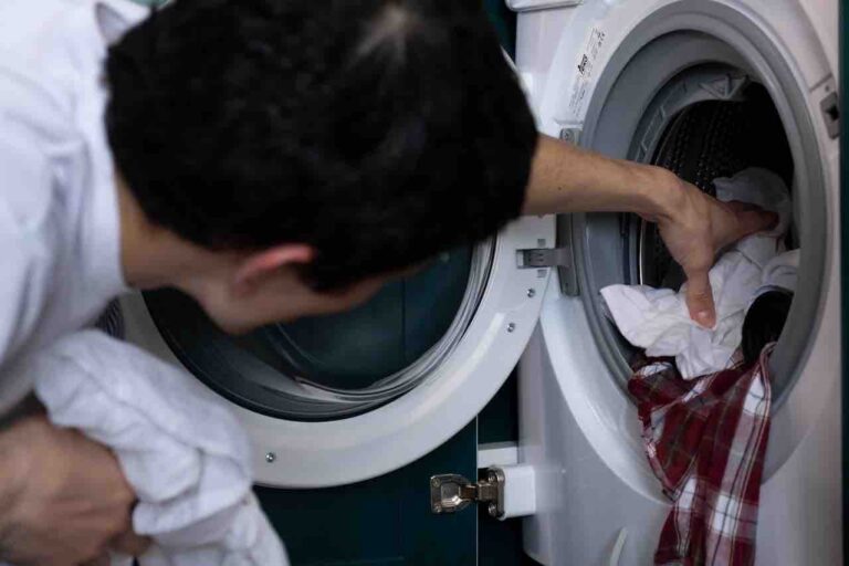 Ile waży pralka? Ile waży pralka automatyczna? Ile waży pralka ładowana od przodu?